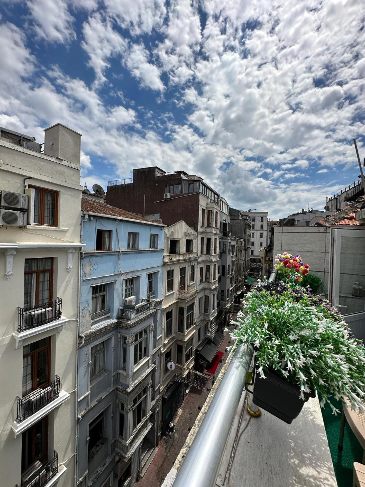 Taksim Istiklal Suites Istanbul Ngoại thất bức ảnh